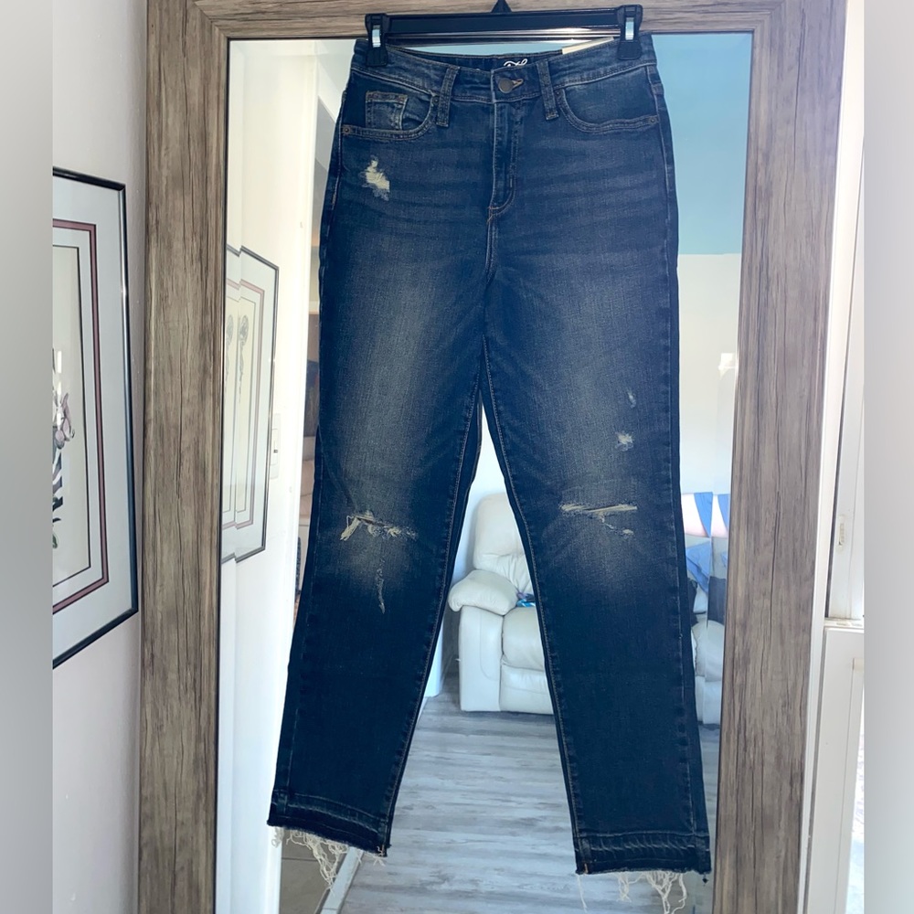 Universal Thread Jeans
